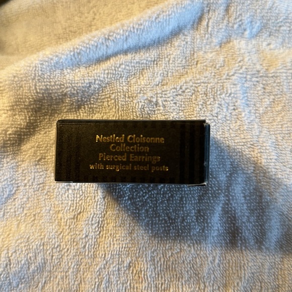 Avon Vintage 1995 Nestled Cloisonné Pierced Earrings - Picture 5 of 7